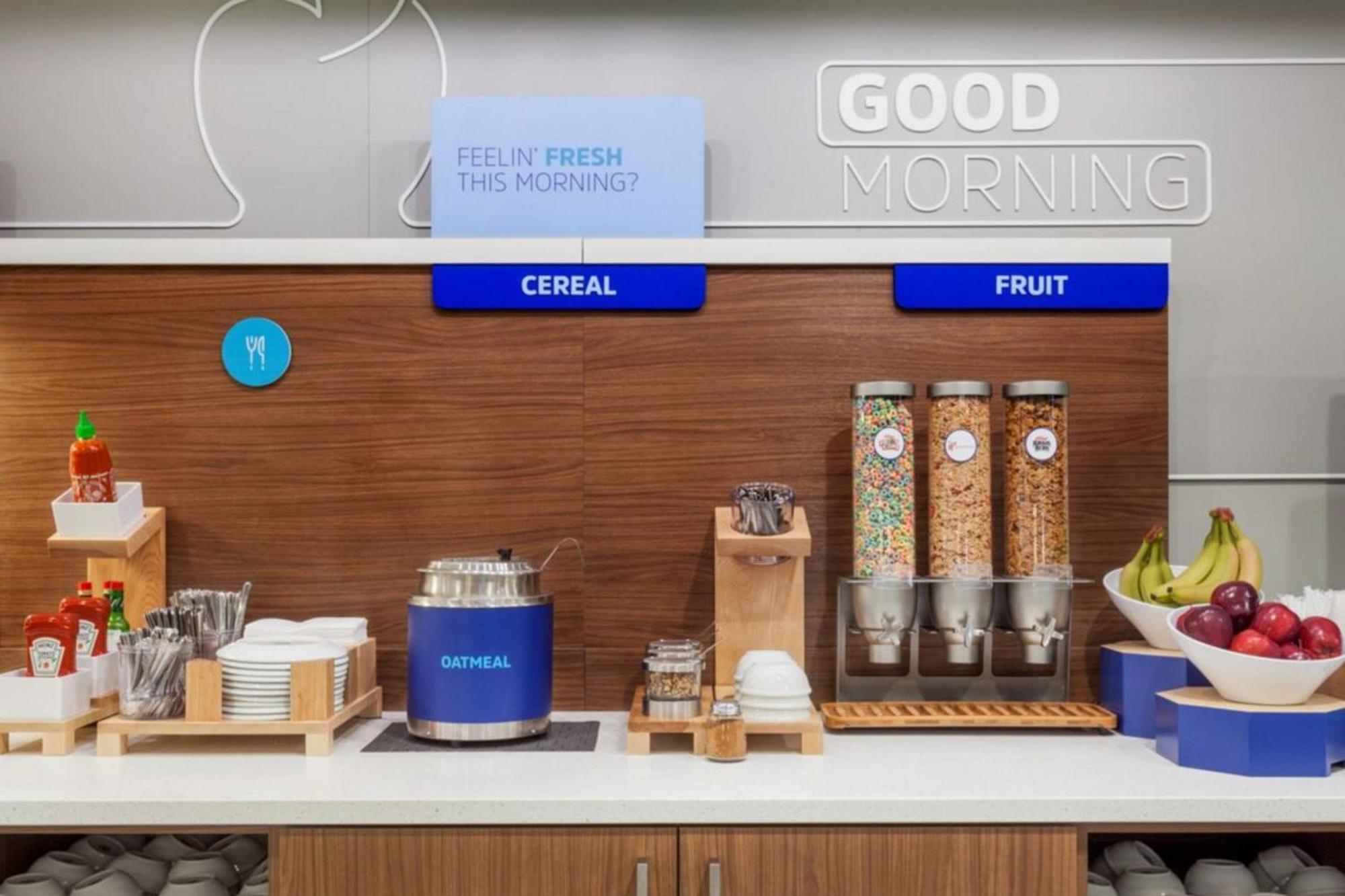 Holiday Inn Express & Suites Buford - Mall Of Georgia By Ihg מראה חיצוני תמונה